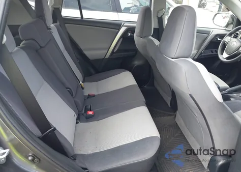 2015 Toyota Rav4 Xle z USA, uszkodzony, nr VIN JTMRFREV4FJ023041